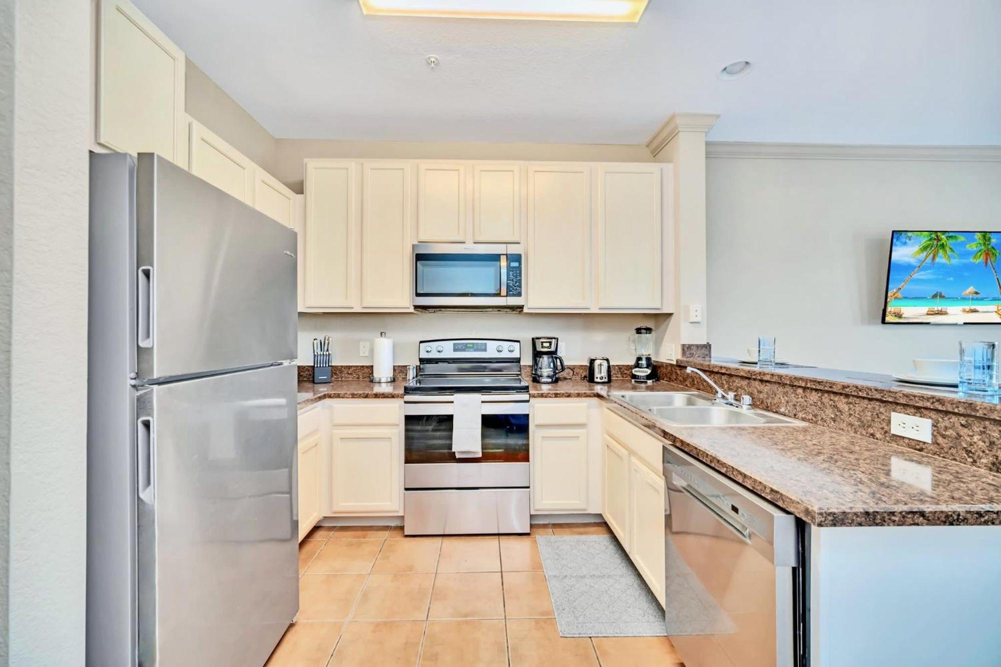 Bright Condo - 2Br With Pool & Hot Tub, Near Disney! ออร์ลันโด ภายนอก รูปภาพ